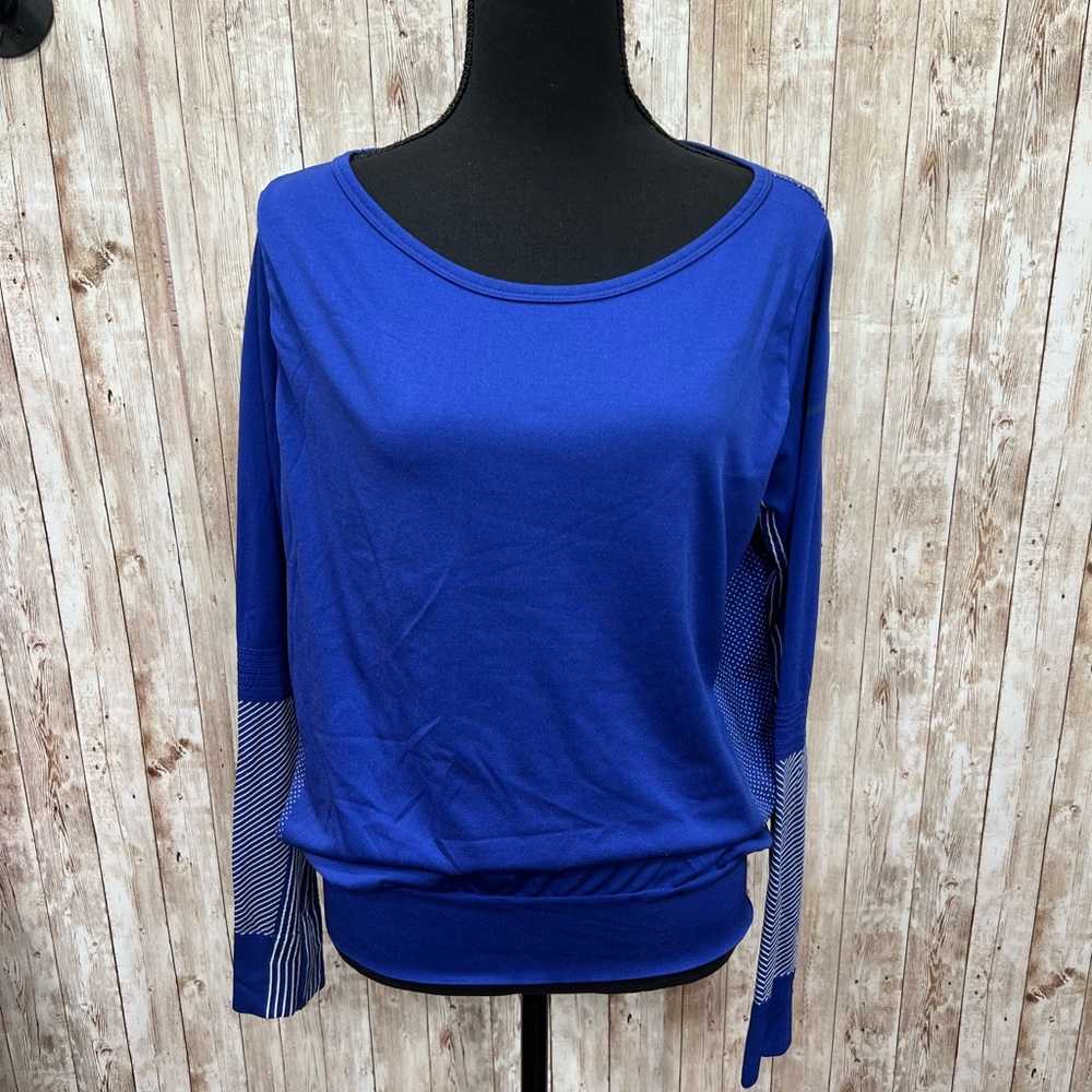 Nike Dri Fit Women's Top -‎ Size L
